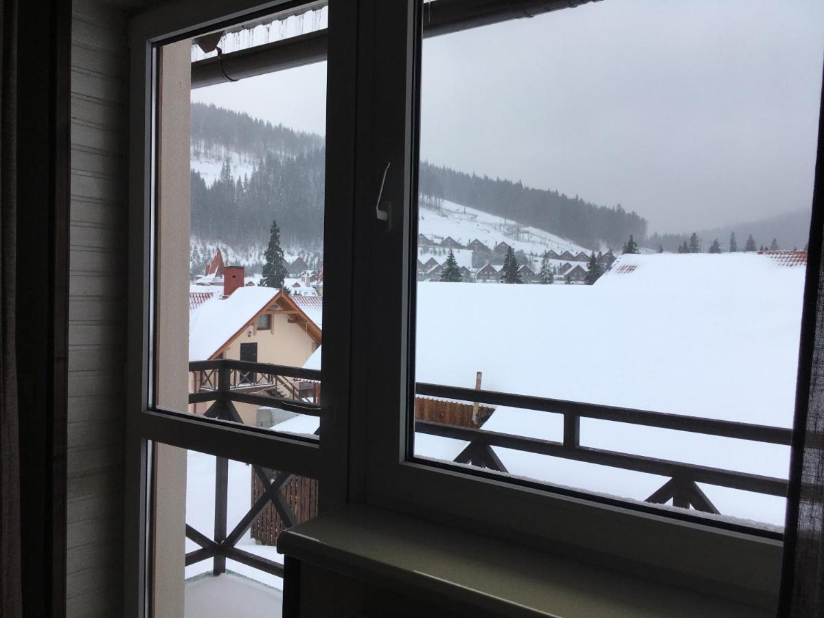 Guest House Mountain Bukovel Exterior photo